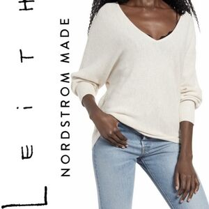 Nordstorm Leith V-neck dolman sleeve knit pullover sweater